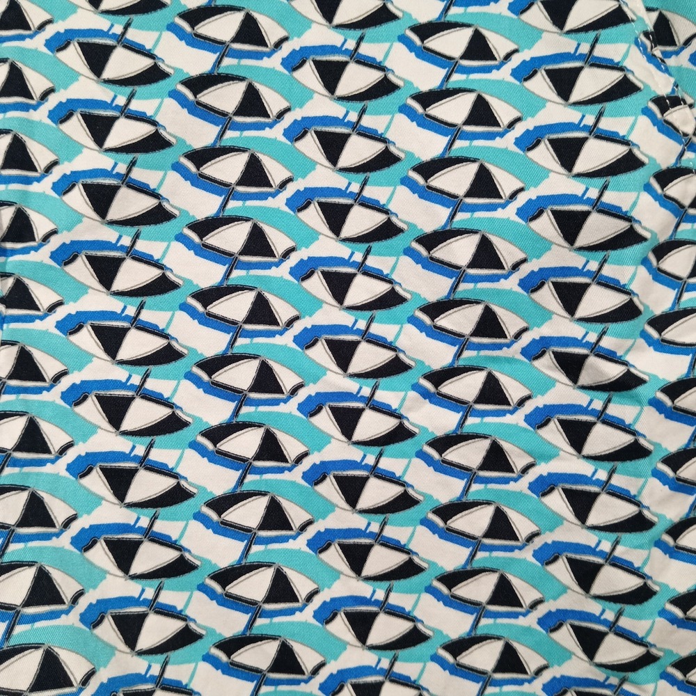 Crown And Ivy Womens Size 14 Summer Shorts. Umbrella Pattern. - Picture 2 of 4